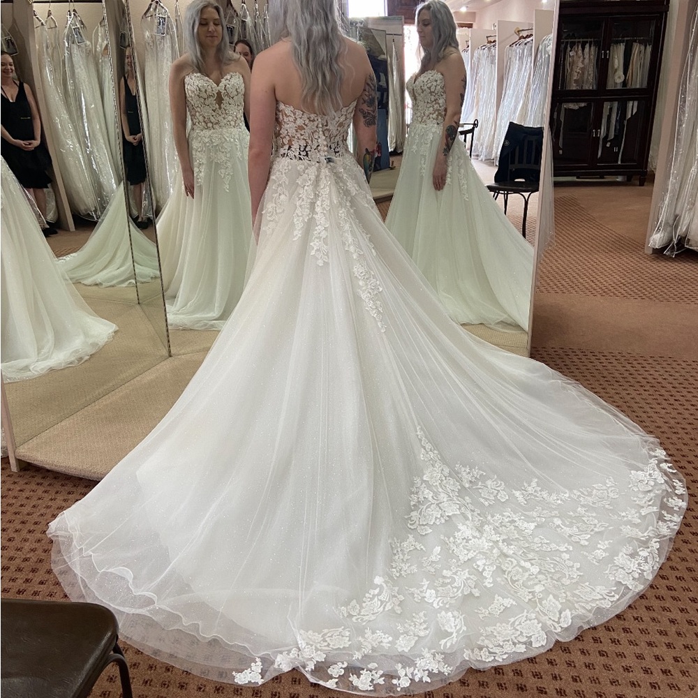 Wedding dress